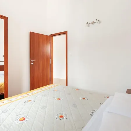 Lumaduma Apartment Trogir
